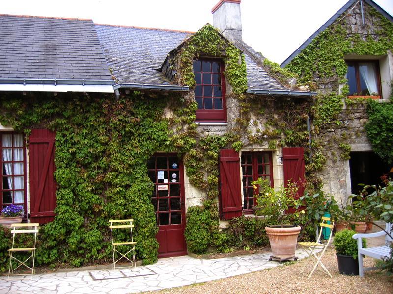 La Poiriere Bed and Breakfast Chemellier Exteriör bild
