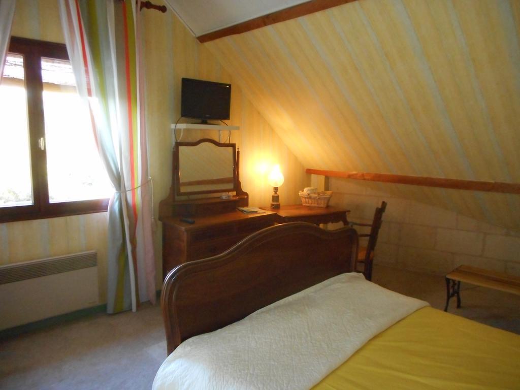 La Poiriere Bed and Breakfast Chemellier Exteriör bild